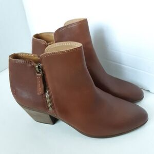 Frye Women’s size 9M Brown Leather Ankle Boot